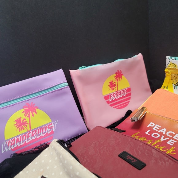 Makeup Bags - Picture 3 of 4